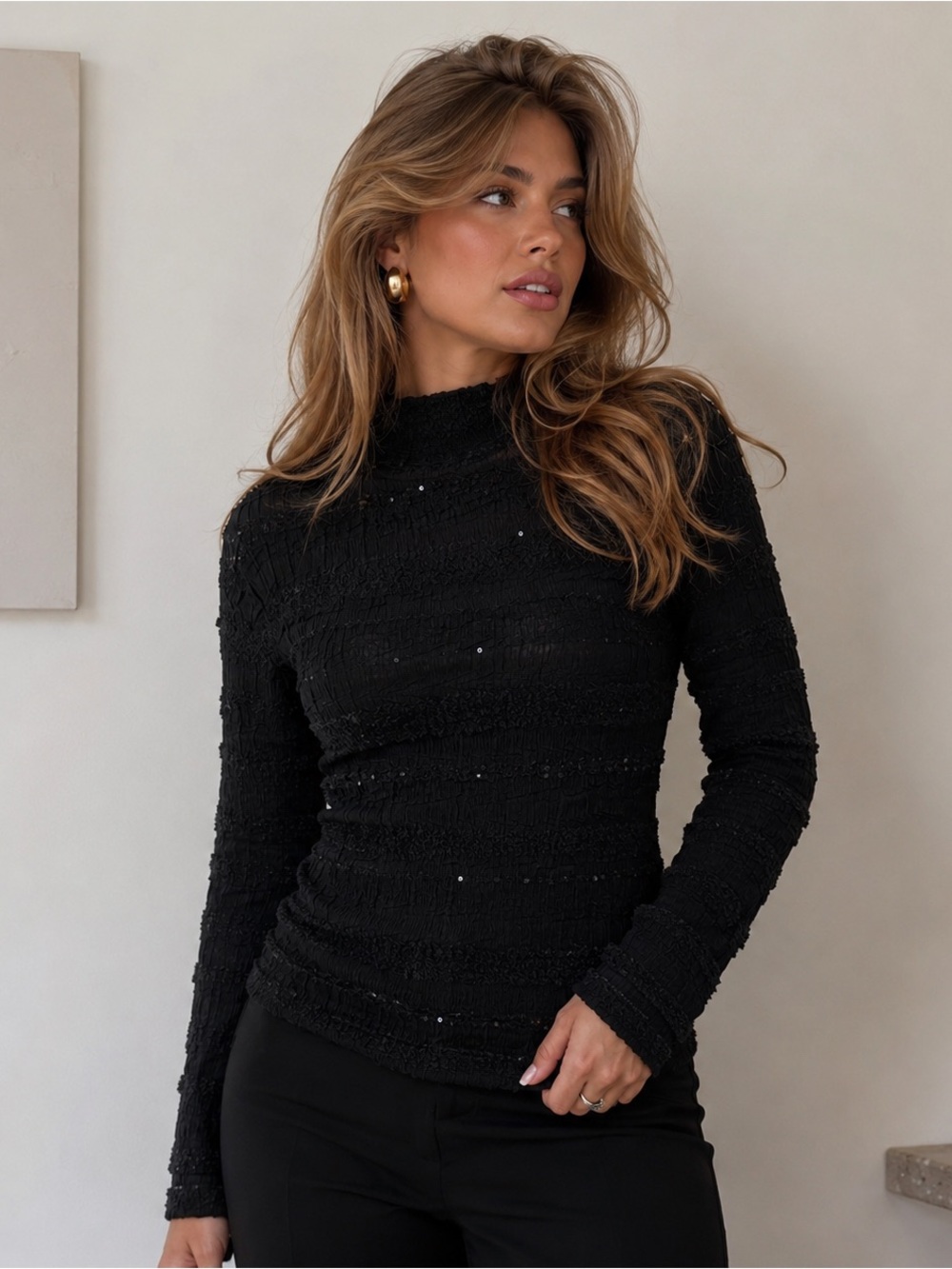 Alberto Makali Size XL Black Textured Sequin Mock Neck Top